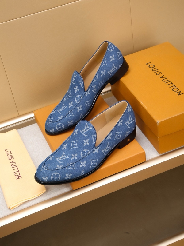 ルイヴィトン靴背面デザイン